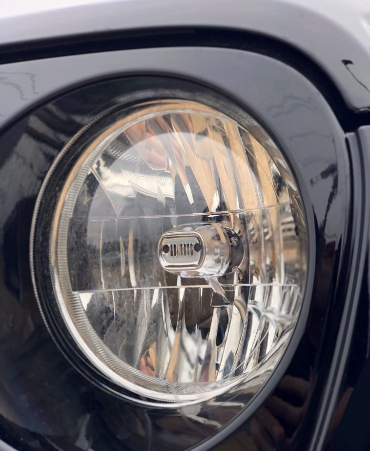 If they put one in the taillight, its no surprise to find one in this headlight. Jeep is really staying true to Mr. Santoro’s original goal of “make the thing more Jeep”!