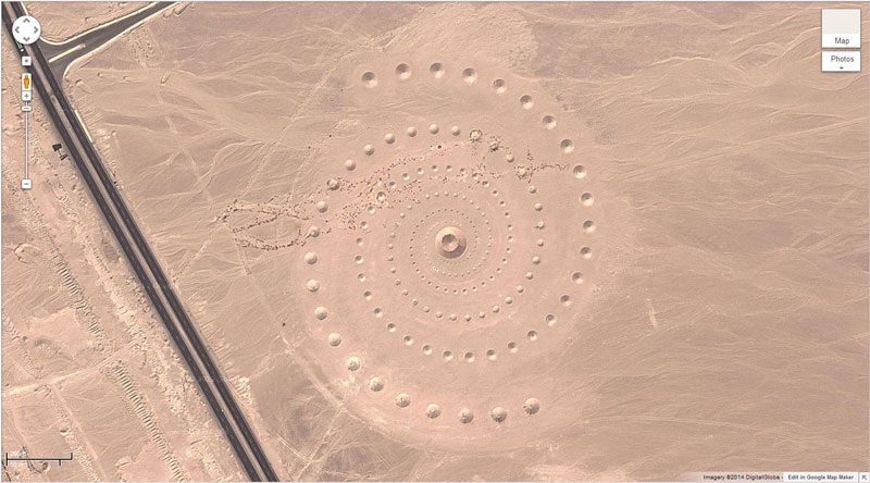 Mysterious Desert Pattern 27°22’50.10″N, 33°37’54.62″E Red Sea Governorate, Egypt